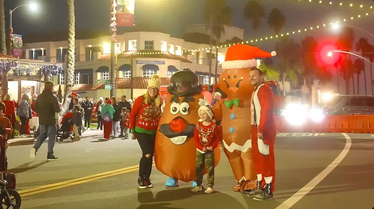 Holiday Stroll Redondo Beach- Experience the Magic of the Holidays